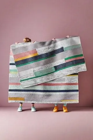Для тех, кто ценит ценность несовершенства. Каждый из этих 100 шерстяных ковриков был изготовлен вручную…