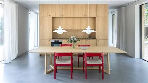 Дом в горах Мадрида с мебелью Ikea
