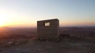 Landroom представляет собой естественную и экологическую альтернативу недавно построенным центрам для посетителей и обсерваториям…