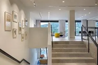 Различные личности, такие как Сальвадор Дали, Элизабет Тейлор и Хосеп Пл, которые приехали в этот уголок мира, чтобы…