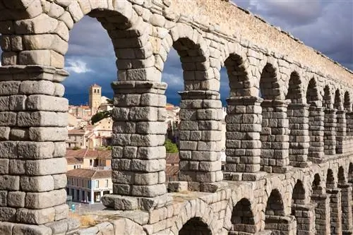 Акведук Сеговии