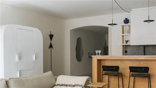 СПОКОЙНЫЙ ДОМ В ЛИССАБОНЕ, подписанный QUIET STUDIOS