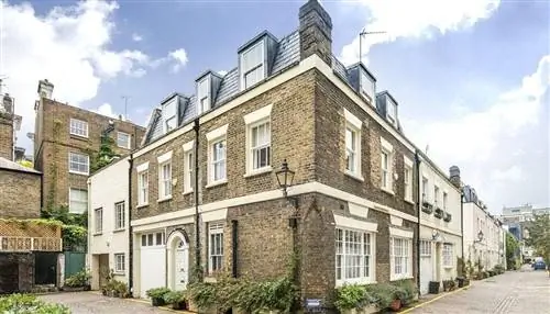 ЖИЗНЬ МАДОННЫ через ее ДОМА