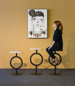 Элекна - это Елена КастаньоЛопес, арт-директор Sancal. В его визуальном языке юмор и цвет являются элементами…