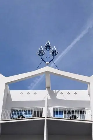 Проемы здания рифмуются с проемами оригинальной виллы, которую преобразил Понти