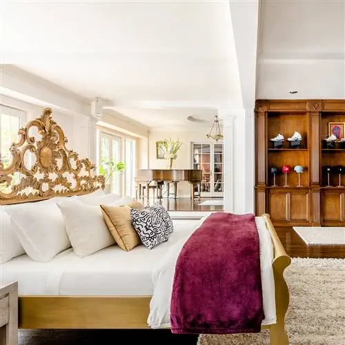 Теперь это особняк PRINCE OF BEL AIR доступен на AIRBNB
