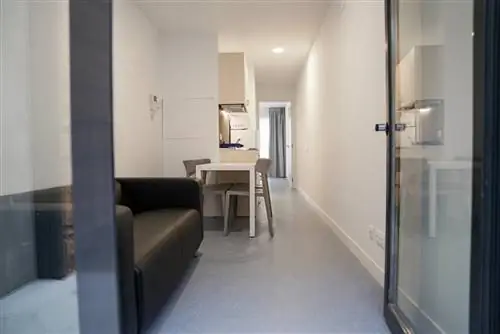 Барселона превращает КОРАБЛЬНЫЕ КОНТЕЙНЕРЫ в социальные КВАРТИРЫ