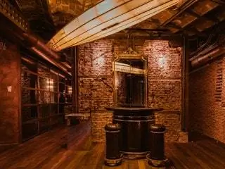 Kave и Gallery, два частных клуба, которые Ramss Group только что открыла в самом сердце Мадрида, вдохновлены…
