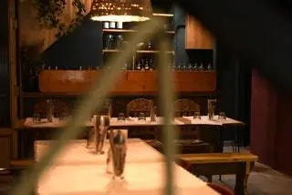 Посещение La Taberna del Lobo - это путешествие в прошлое, в Мадрид прошлых лет, где было много закусочных… Посещение La Taberna del Lobo - это путешествие в прошлое, в Мадрид прошлых лет, где было много закусочных…