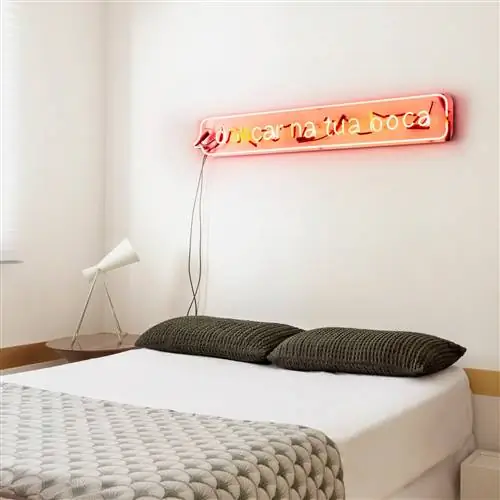 ПРОЗРАЧНАЯ мебель - ключ от квартиры 37 МЕТРОВ