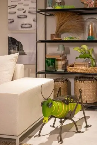 Вся мебель создана бразильскими дизайнерами, распространяемыми компанией America Móveis