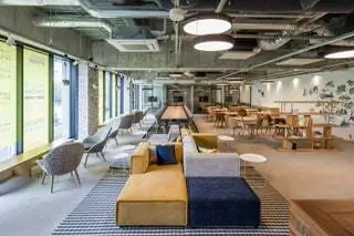 Дом Хакусан в Японии стал еще одним из проектов контрактной службы BoConcept, в котором было создано теплое пространство и…