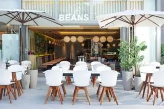 Beans - это гонконгская сеть ресторанов, и для своего последнего проекта The Greenhouse команда Beans хотела…