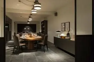Уютная и стильная атмосфера - вот что удалось достичь в ресторане Brasseriet в Хернинге, Дания. и…