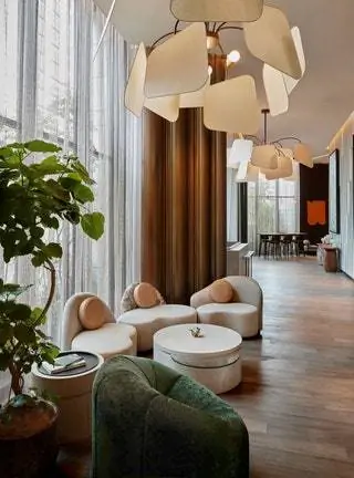 Внутренние помещения Kimpton Tokyo были спроектированы Rockwell Group