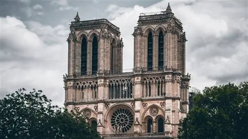 9 любопытных фактов о соборе Парижской Богоматери, о которых вы не знали