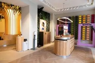Nespresso открыла новый бутик в Мадриде, место, расположенное на символической улице Гран-Виа № 44, где…