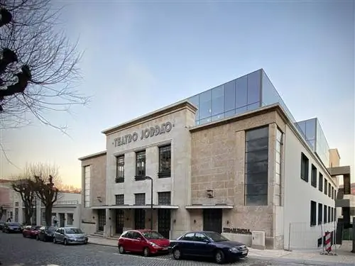 Teatro Jordao португалия здание тридцатых годов