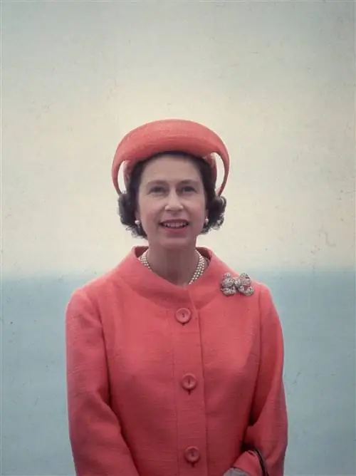 Королева Елизавета III