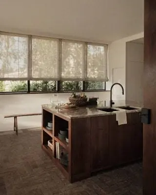 buttongroup КУПИТЬ СКАМЬЮ 149 € КУПИТЬ КУВШИН 1299 € 1599 €