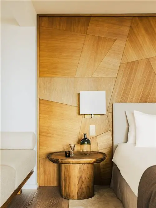 тумбочка и изголовье