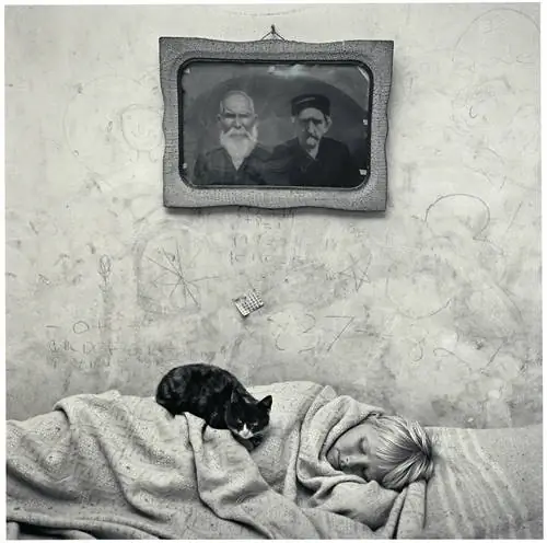 Коллекция фотографий и модной одежды CARLA SOZZANI впервые в Мадриде