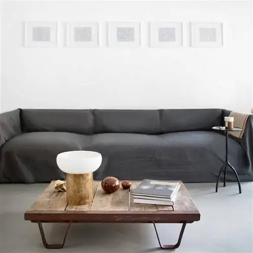 Архитектор Софи Дрис отремонтировала эту квартиру площадью 90 квадратных метров в Париже с изысканным минимализмом