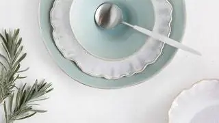 8 керамических предметов для самого красивого стола этим летом