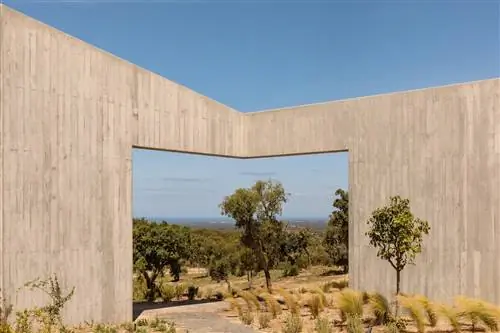 Архитектура Айреса Матеуса обрамляет пейзаж Алентежу