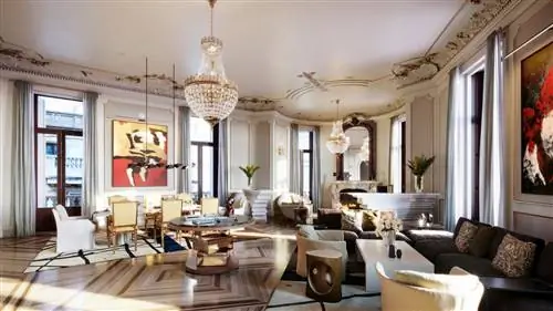 Это новый отель FOUR SEASONS в Мадриде. Мы путешествуем по новому центру CANALEJAS