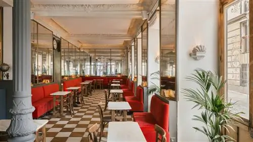 Художественный круг сдается Леону Лёвентрауту, одному из самых молодых и востребованных современных художников