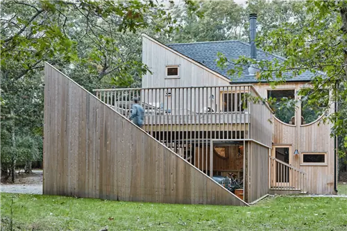 СКРЫТЫЕ СОКРОВИЩА Antler House космический дом посреди леса