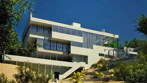 Вилла, прославившая Ричарда Нейтра, выставлена на продажу
