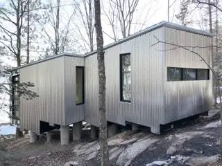 Этот ретрит расположен в Южном Алгонкине, городке на севере Онтарио