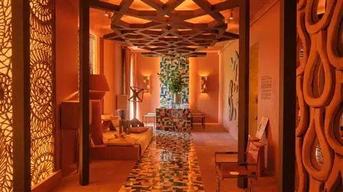 Частный тур по пространству Artesanía CastillaLa Mancha от Томса Алии в Casa Decor