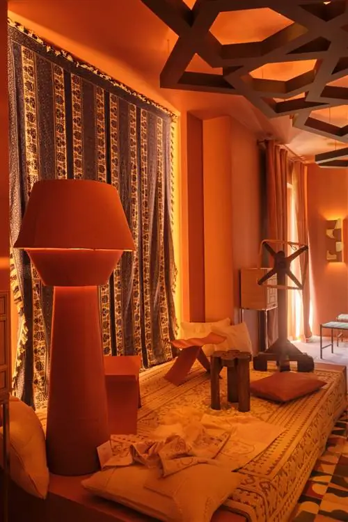 Частный тур по пространству Artesanía CastillaLa Mancha от Томса Алии в Casa Decor