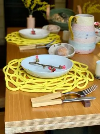 В выборе предметов есть не только функционально-декоративный замысел, но и смысловой, имеющий…