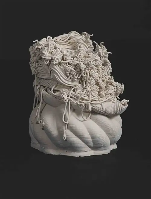 Изделие 0221 британца Райана Барретта, который, помимо керамики, экспериментирует с натуральными и минеральными глазурями и…