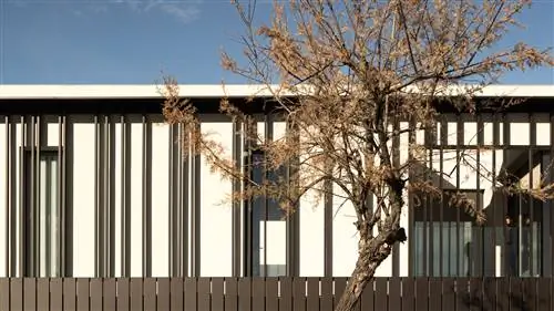 Самый красивый дом в Альбасете играет с солнцем 365 дней в году