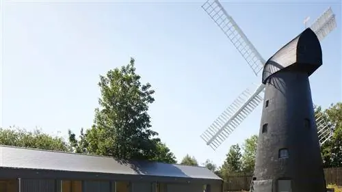 Общественный центр с МЕЛЬНИЦЕЙ в ЛОНДОНЕ