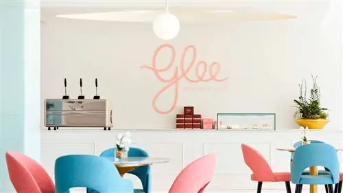 Glee': новый бутик кофе в Португалии, где все ЦВЕТНО