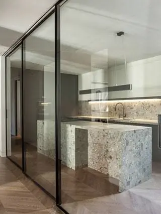 Мебель немецкого бренда SieMatic, бытовая техника Siemens. Остров со встроенной вытяжкой и…
