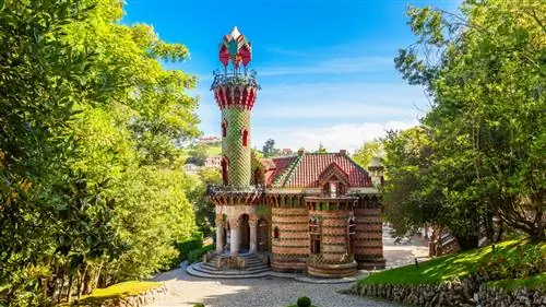 EL CAPRICHO Гауди, ЛУЧШЕЕ ЗДАНИЕ Кантабрии