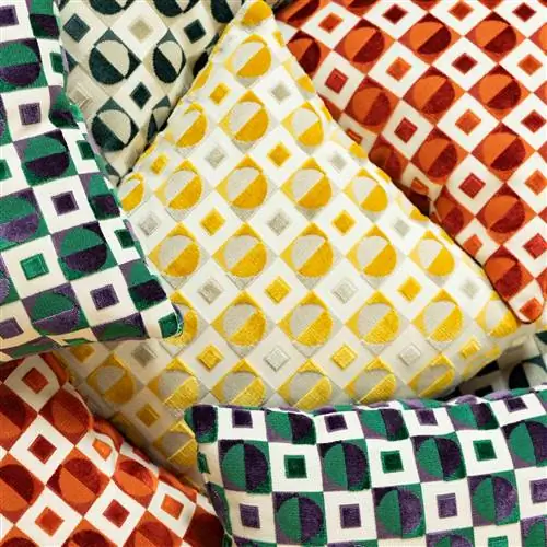 Quintana Partners подписывает очень YEYÉ COLLECTION