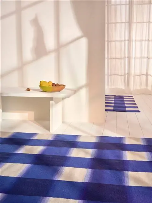 сине-белый ковер в клетку India Mahdavi x HM Home сине-белый ковер в клетку India Mahdavi x HM Home