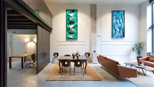 Общий вид офиса Basque Luxury с работами художника Виктора Гойкоэчеа Общий вид офиса Basque Luxury с работами художника Виктора Гойкоэчеа