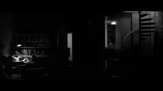Это еще один из его самых успешных фильмов, чистый сценарий, любовные треугольники, отношения, которые приходят и уходят, и прекрасный дуплекс в…