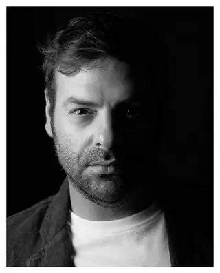 После нескольких коллекций дизайнер Хавьер Мрмоль зарекомендовал себя как один из архитекторов, сохранивших традиции…