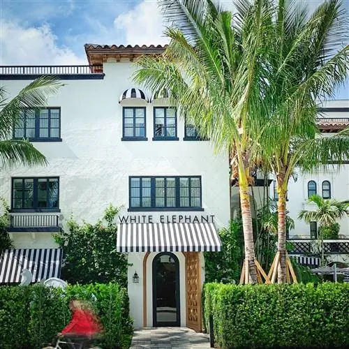 Отель в средиземноморском стиле REVIVAL в PALM BEACH