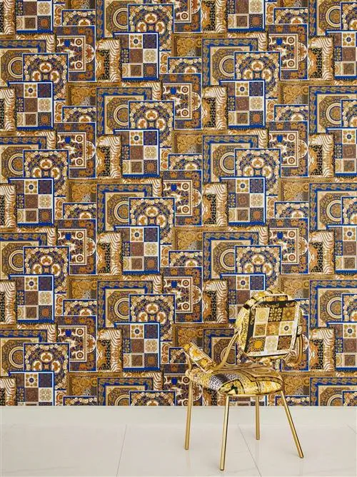 Превратите свой дом в особняк VERSACE с новыми ОБОЯМИ